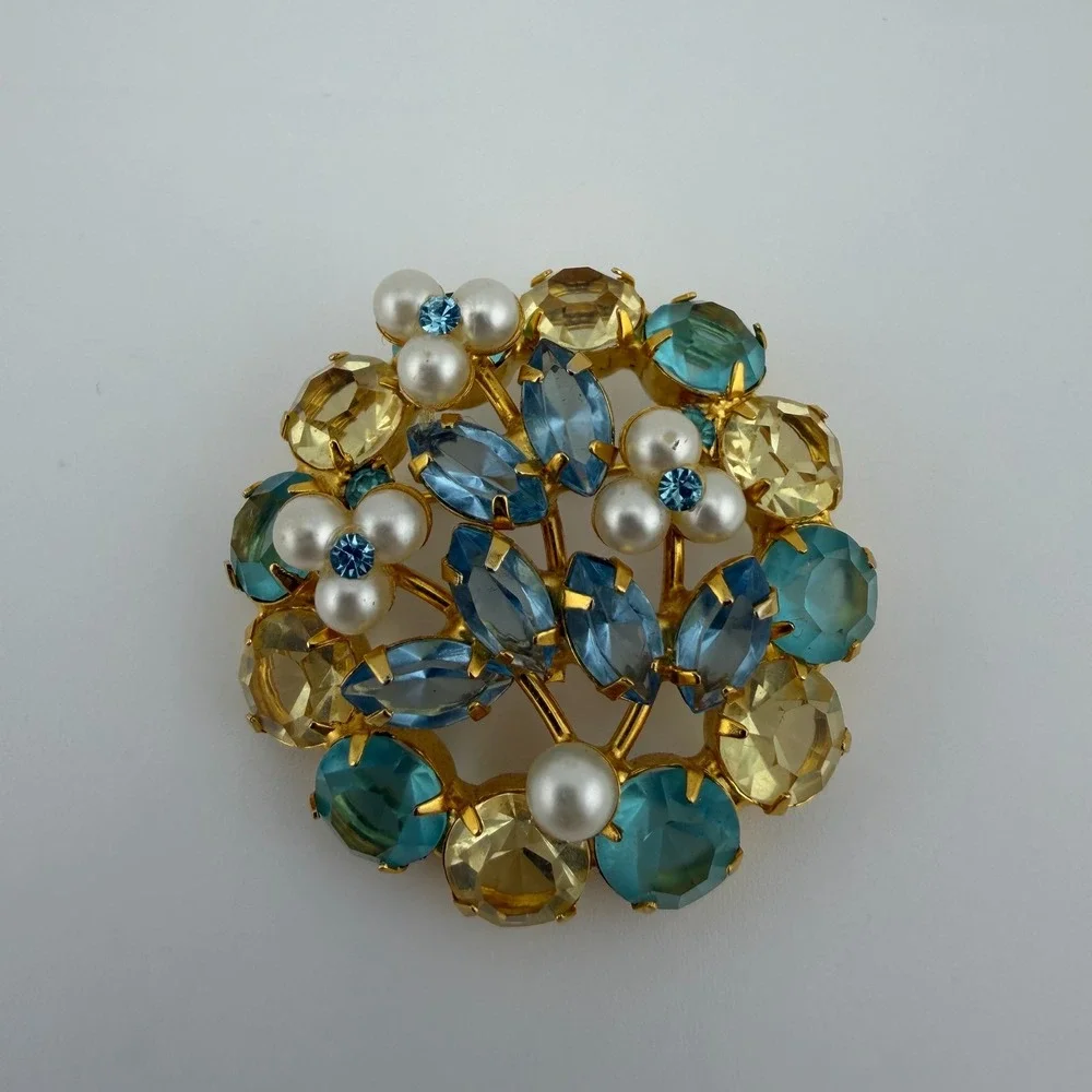 Vintage Wreath Brooch Women Gold Tone Blue Yellow Crystal Faux Pearl Pin 1.75